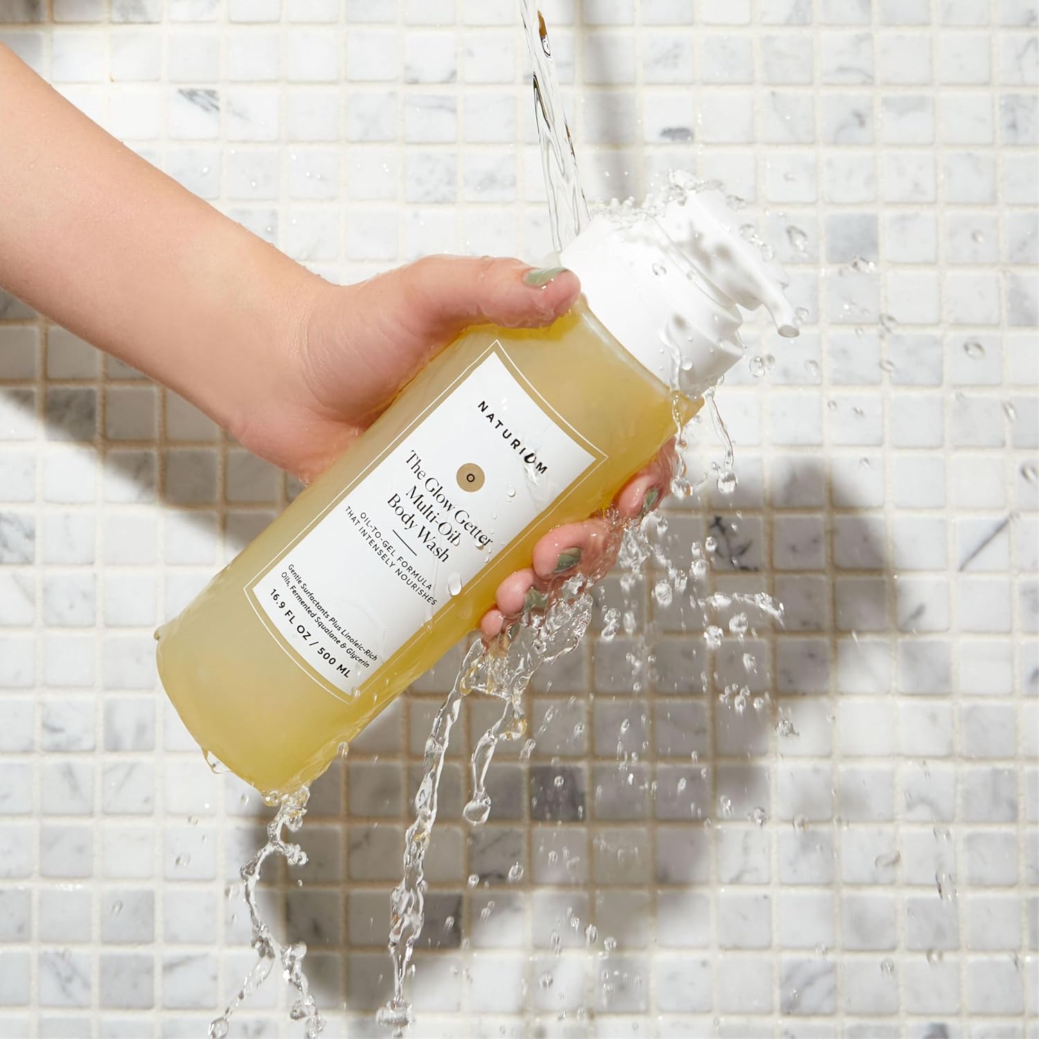 Naturium The Glow Getter Hydrating Body Wash