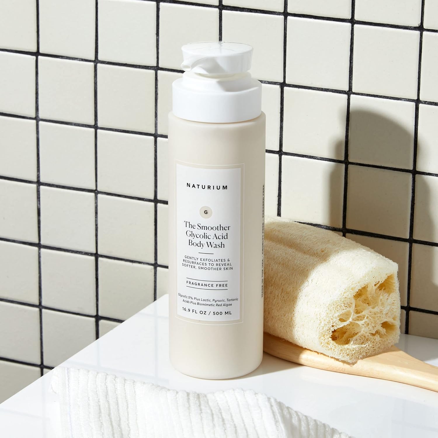 Naturium The Smoother Exfoliating Body Wash